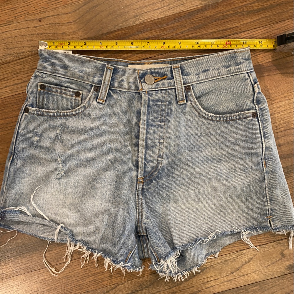 Aritizia Denim Forum Yoko Short